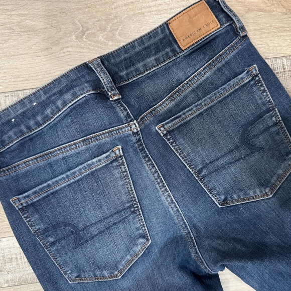 American Eagle next level stretch distressed high rise jegging size 4 ❤️ - Picture 5 of 7